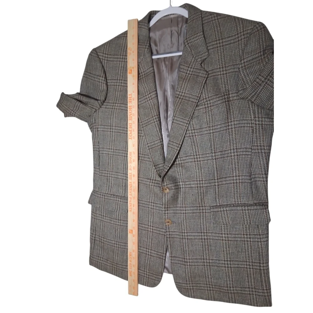 Men's Vintage 1991 Hickey‎ Freeman Sz. 46L Brown Plaid Sport Coat